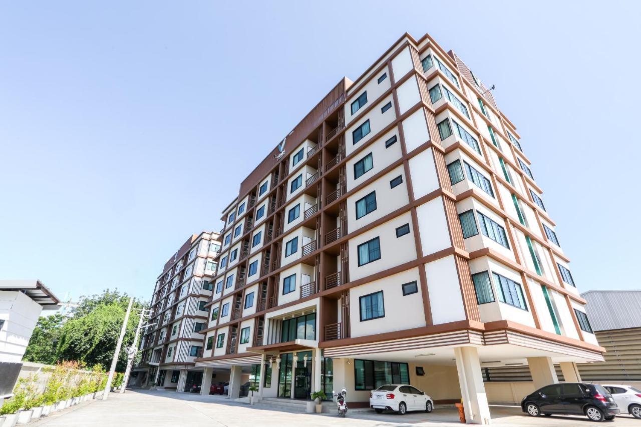 V-Twin Donjan Service Apartment Csiangmaj Kültér fotó