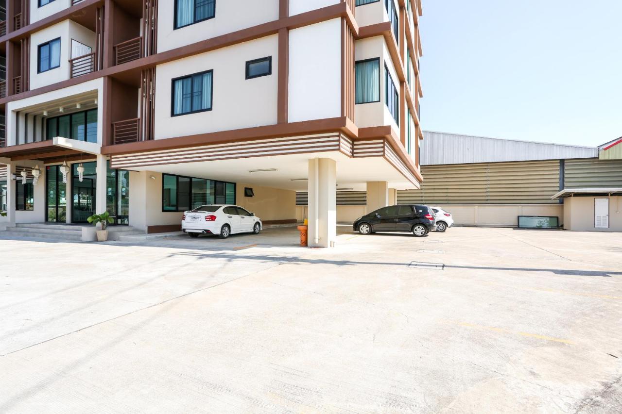V-Twin Donjan Service Apartment Csiangmaj Kültér fotó